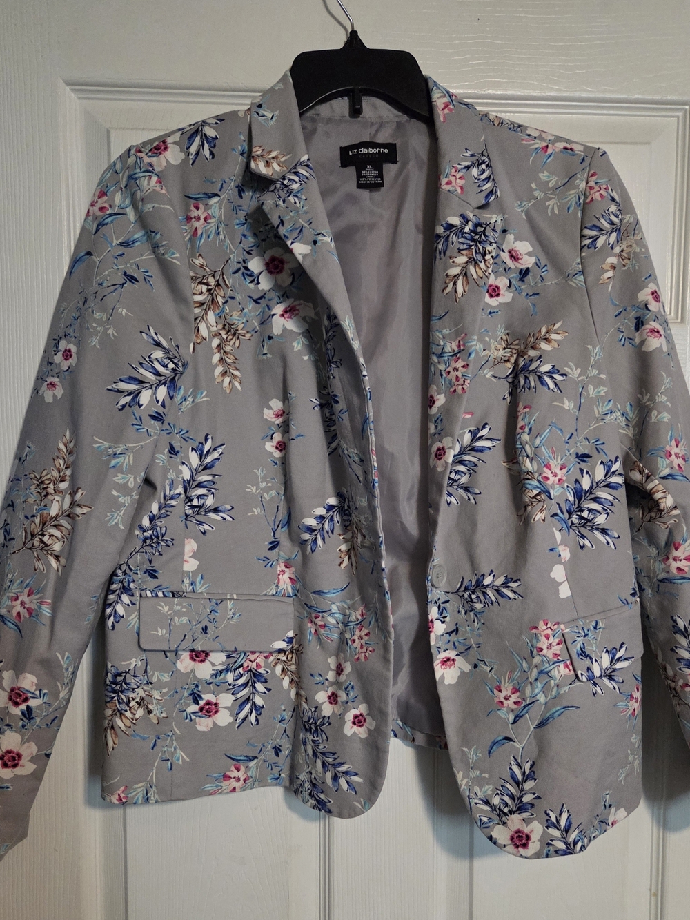 Liz Claiborne Light Gray Floral Blazer